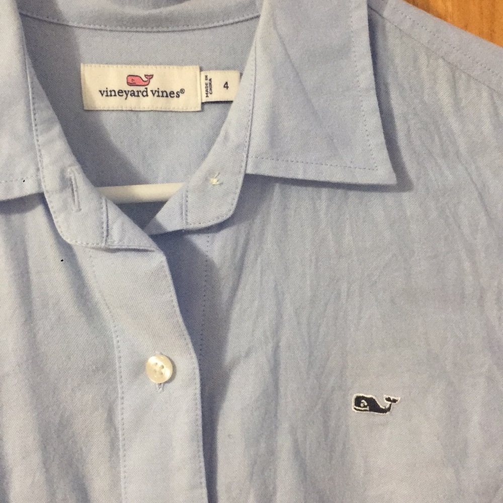 Vineyard Vines Button Up - image 3